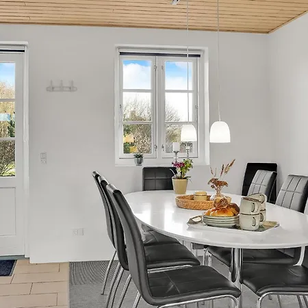 Amazing In Ulfborg With Kitchen Дом отдыха