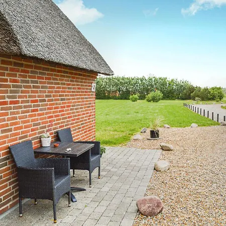 Amazing In Ulfborg With Kitchen Holiday home Ohuse