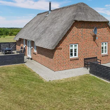 Amazing In Ulfborg With Kitchen Holiday home Ohuse