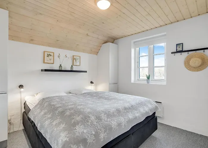 Amazing In With Kitchen *