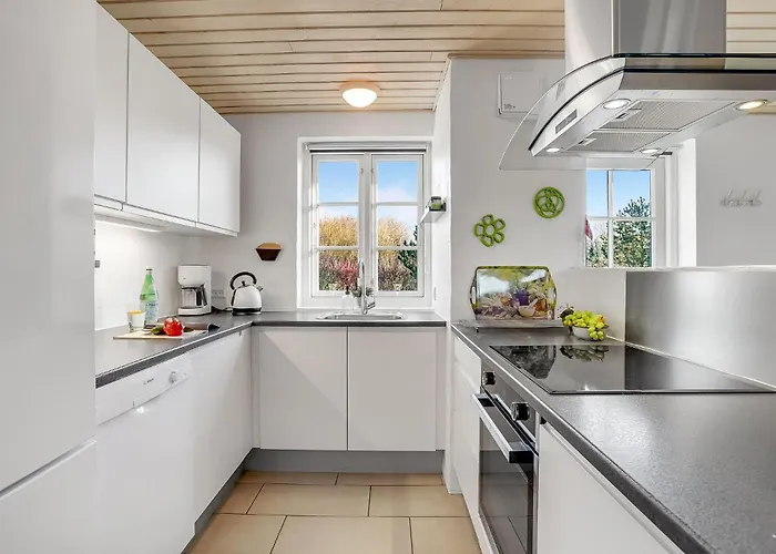Amazing In With Kitchen *