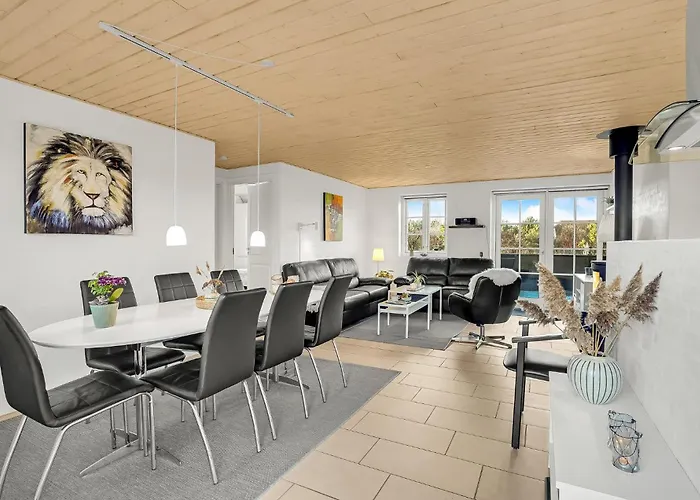 Amazing In With Kitchen *